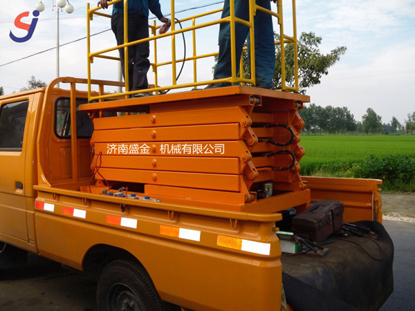 電動(dòng)升降平臺(tái)的操作方法和注意事項(xiàng)(圖2) \